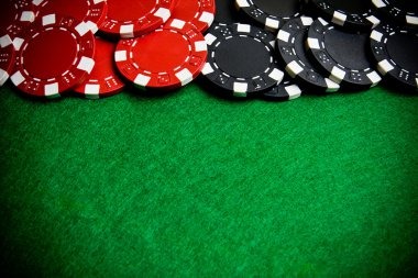 Pretty Gaming blackjack table with live dealer and betting interface on devesto